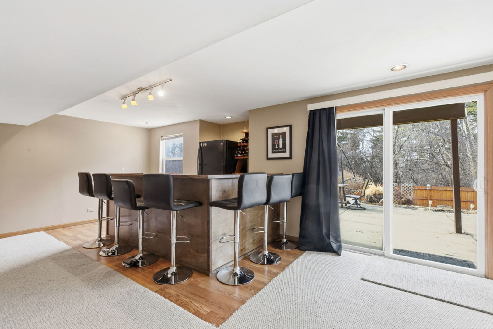 2138 N Green Valley Lane, Round Lake Beach, IL 60073