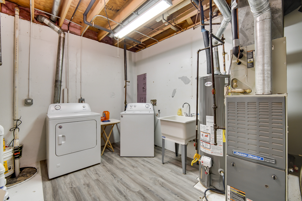 134 Fossil Lake Road, Wilmington, IL 60481