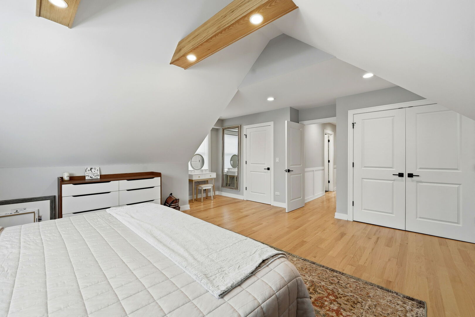 3806 N Nordica Avenue, Chicago, IL 60634