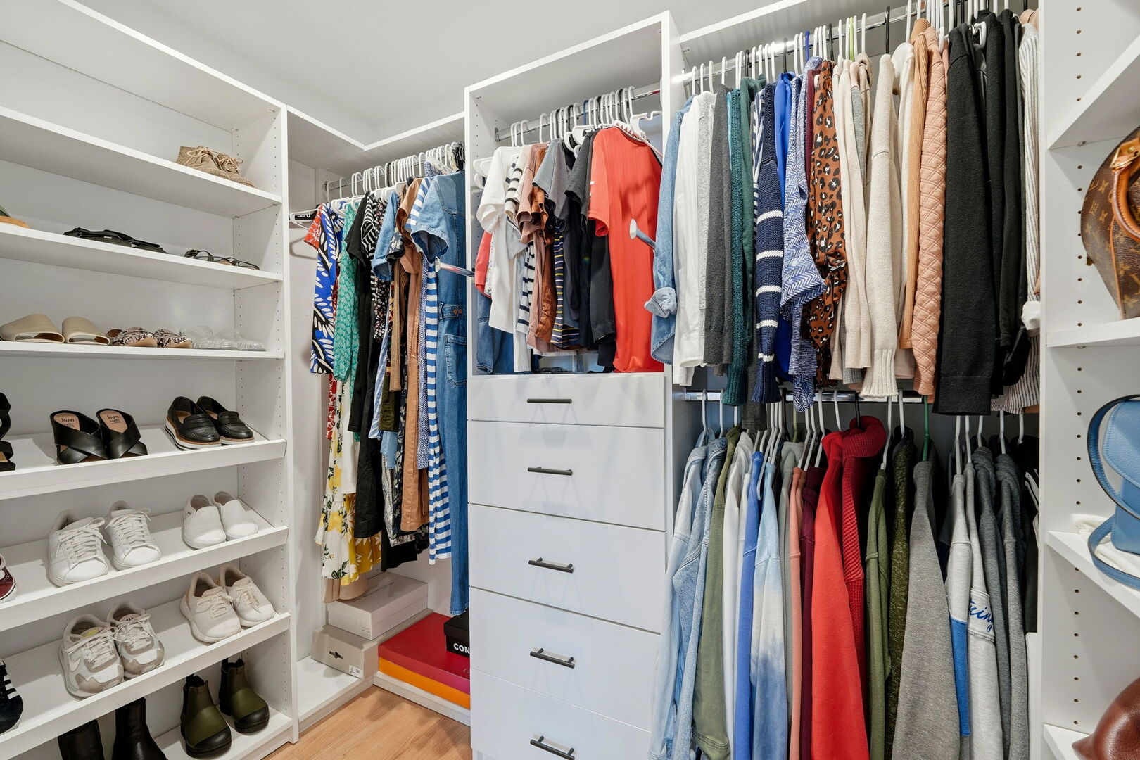 3806 N Nordica Avenue, Chicago, IL 60634