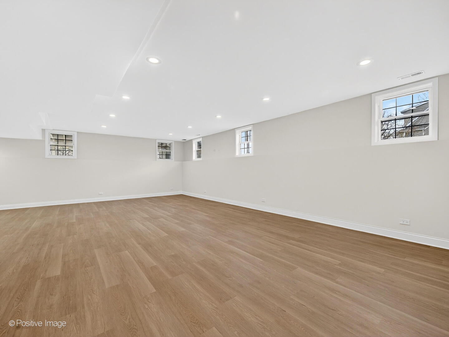 11300 Sequoya Lane, Indian Head Park, IL 60525