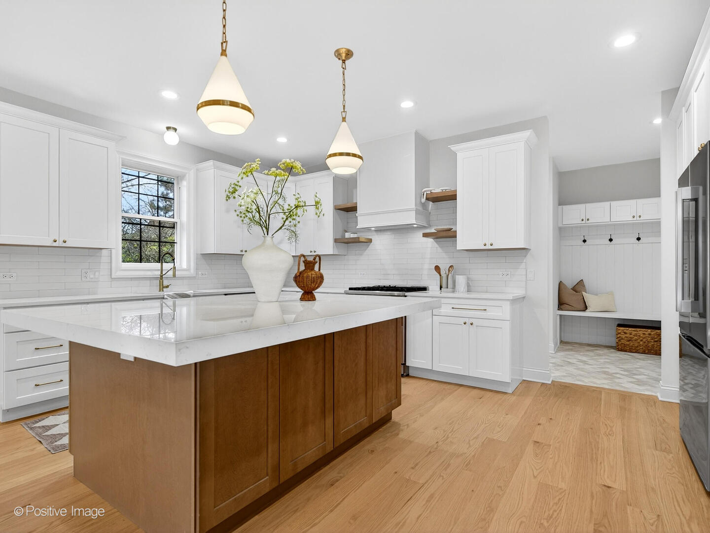 11300 Sequoya Lane, Indian Head Park, IL 60525