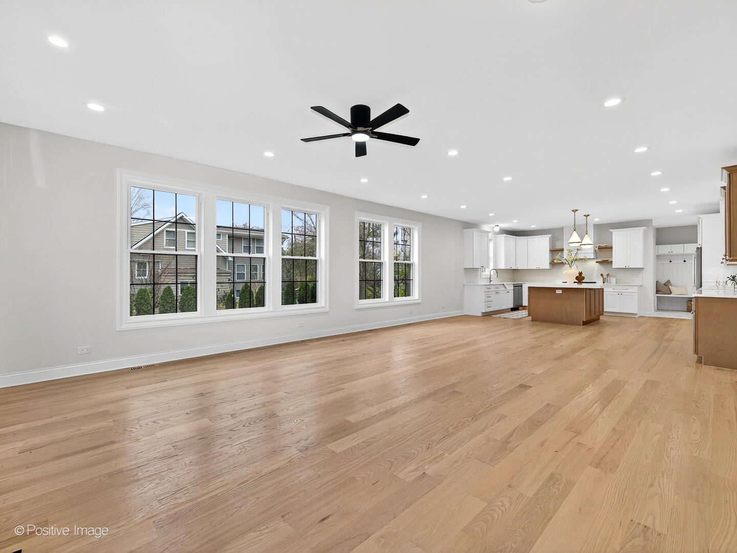 11300 Sequoya Lane, Indian Head Park, IL 60525