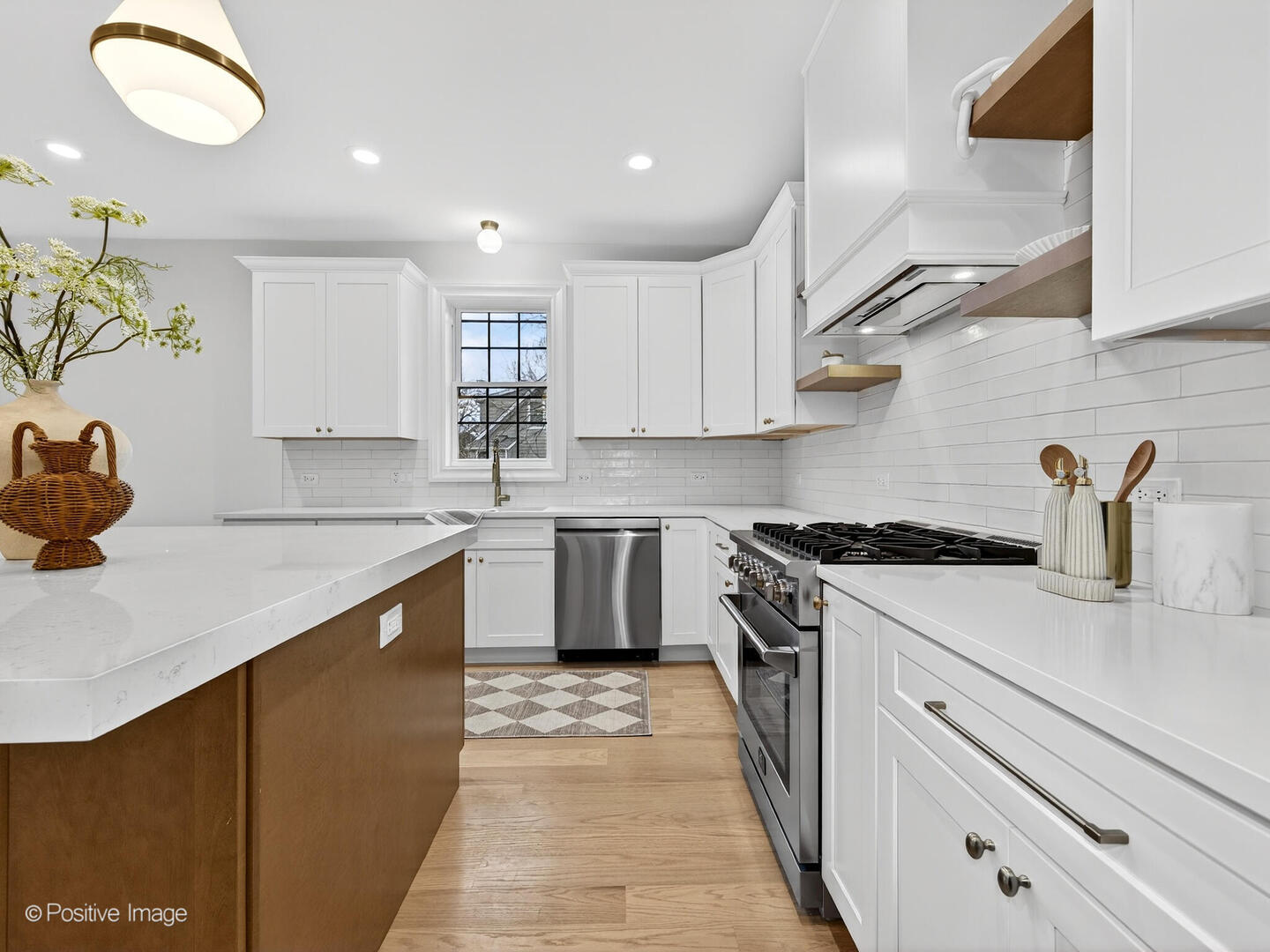 11300 Sequoya Lane, Indian Head Park, IL 60525