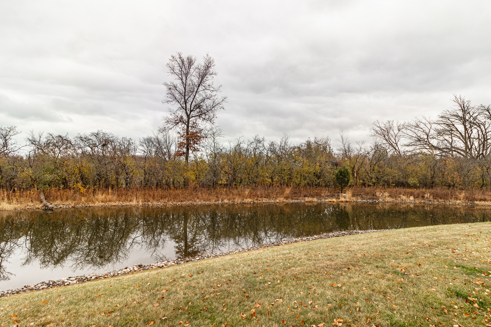 1087 Deerfield Place, Highland Park, IL 60035