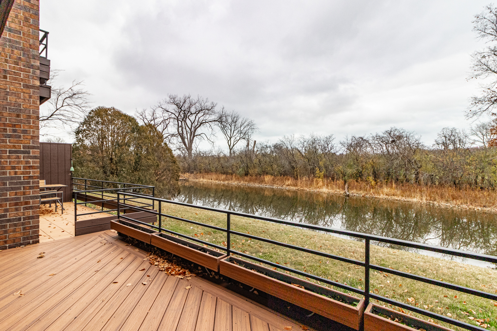 1087 Deerfield Place, Highland Park, IL 60035