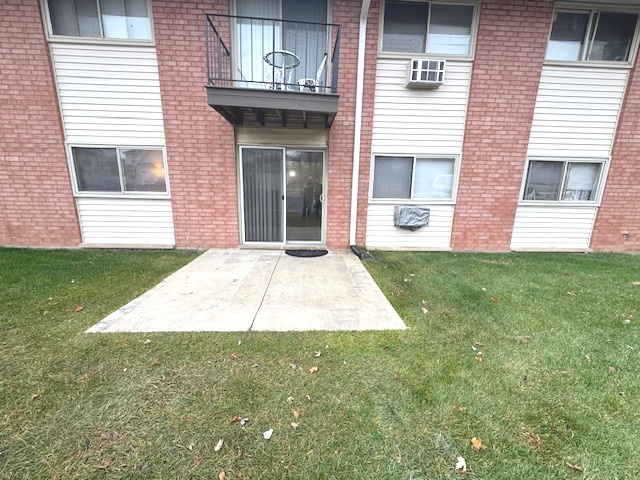 1557 Jill Court #11-104, Glendale Heights, IL 60139