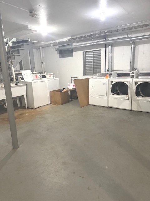 1557 Jill Court #11-104, Glendale Heights, IL 60139