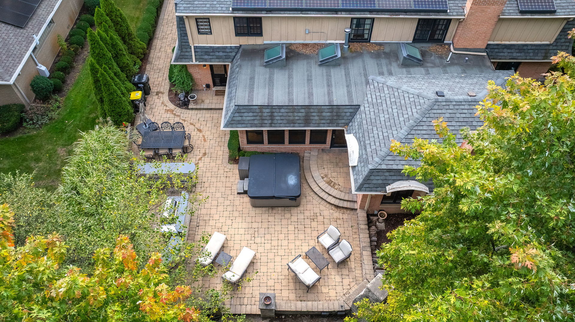 39 Mockingbird Lane, Oak Brook, IL 60523