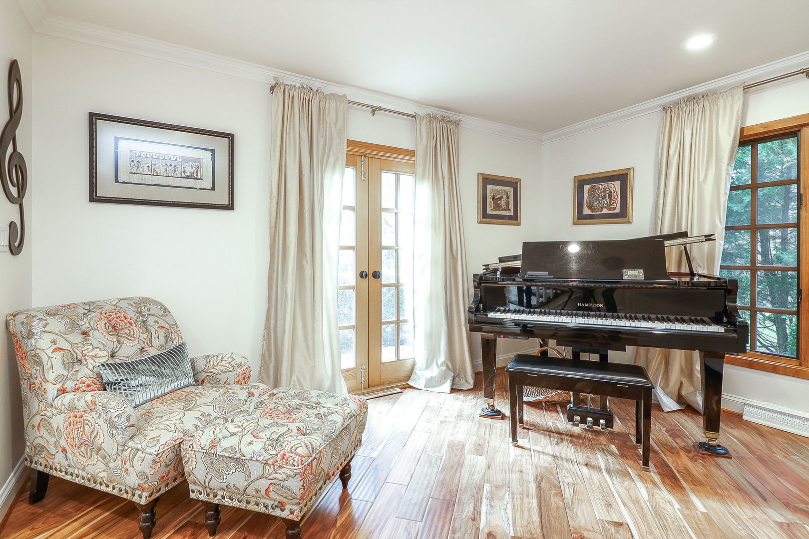 39 Mockingbird Lane, Oak Brook, IL 60523