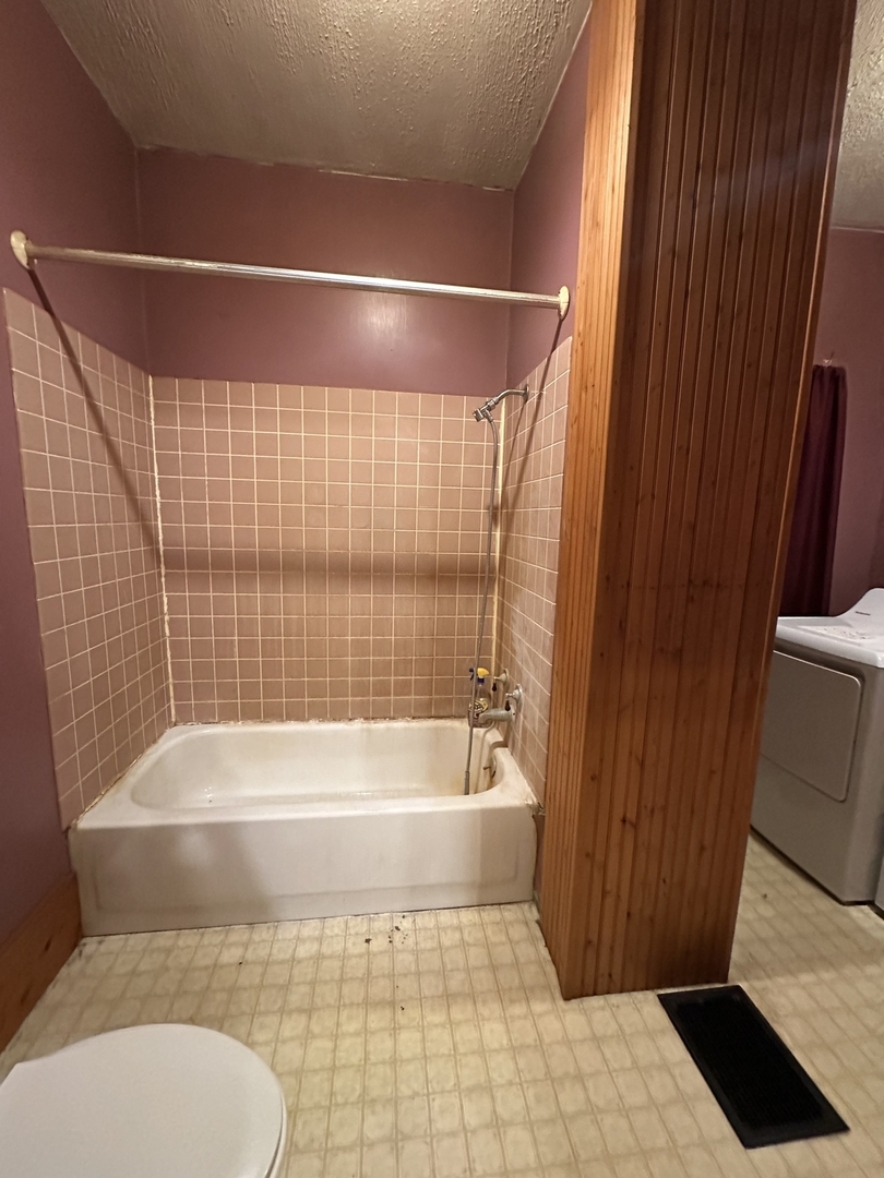 405 W Carter Street, Stanford, IL 61774