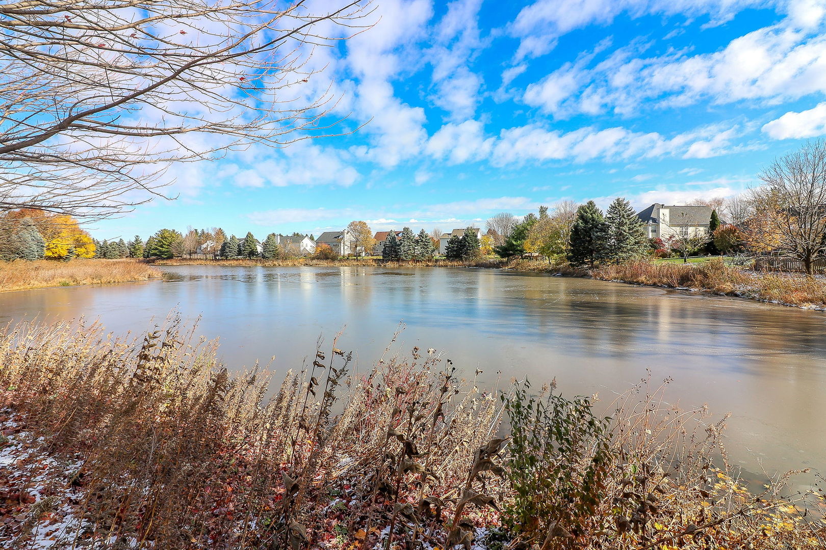 2084 Canyon Creek Court, Aurora, IL 60503