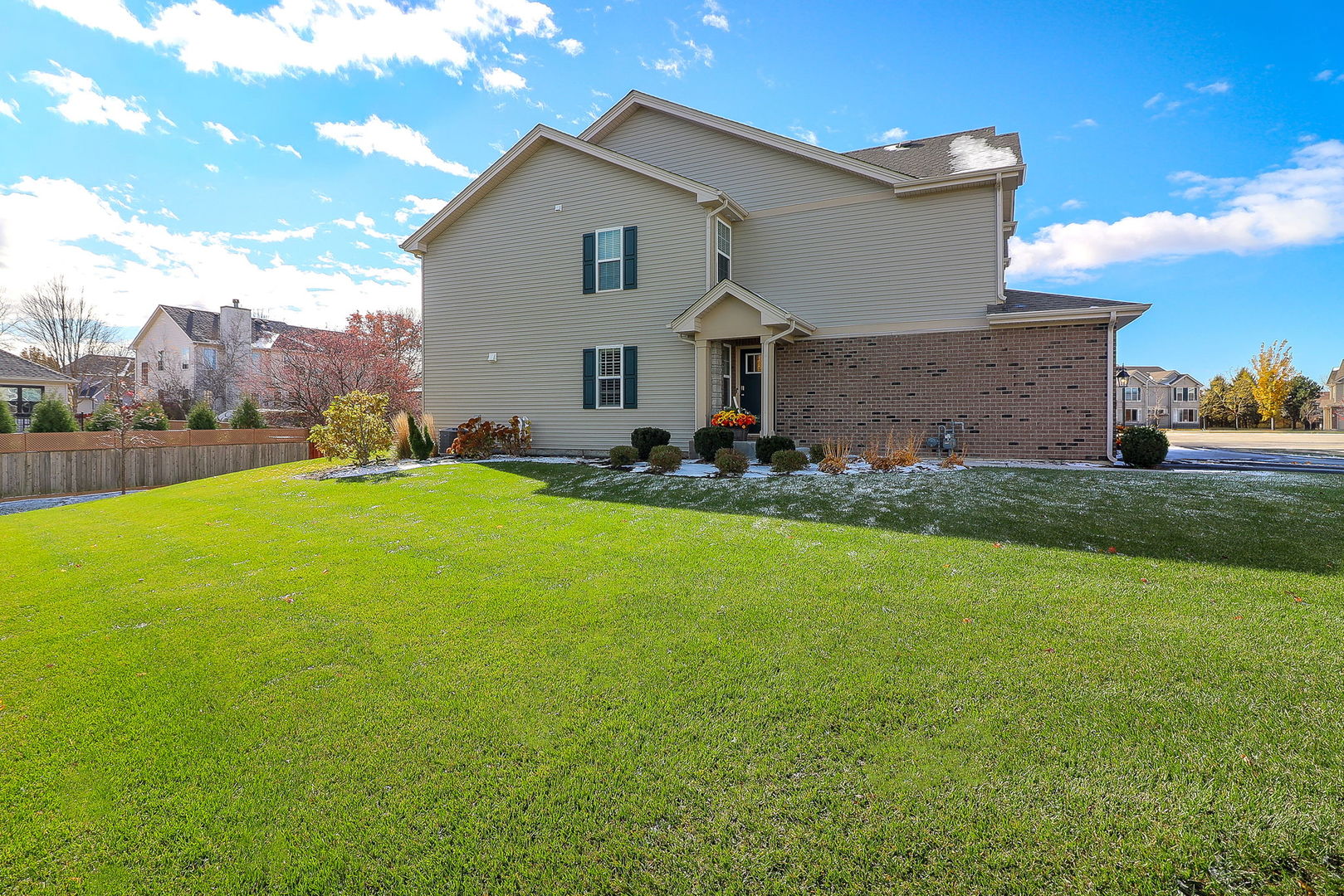 2084 Canyon Creek Court, Aurora, IL 60503