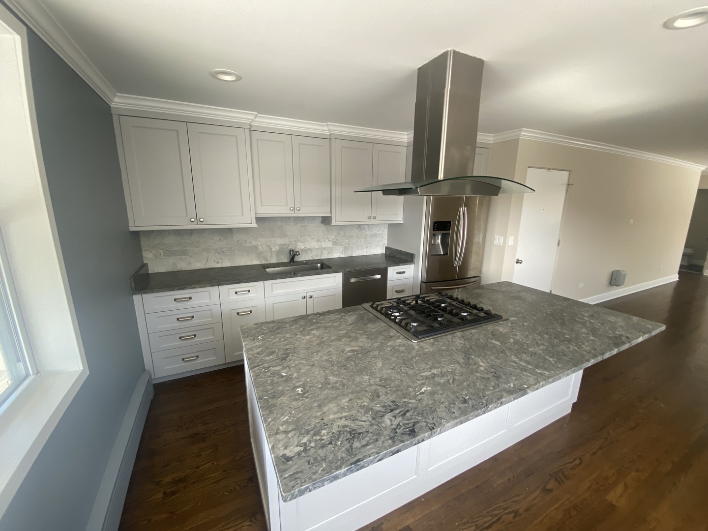 5240 W BELMONT Avenue #2, Chicago, IL 60641