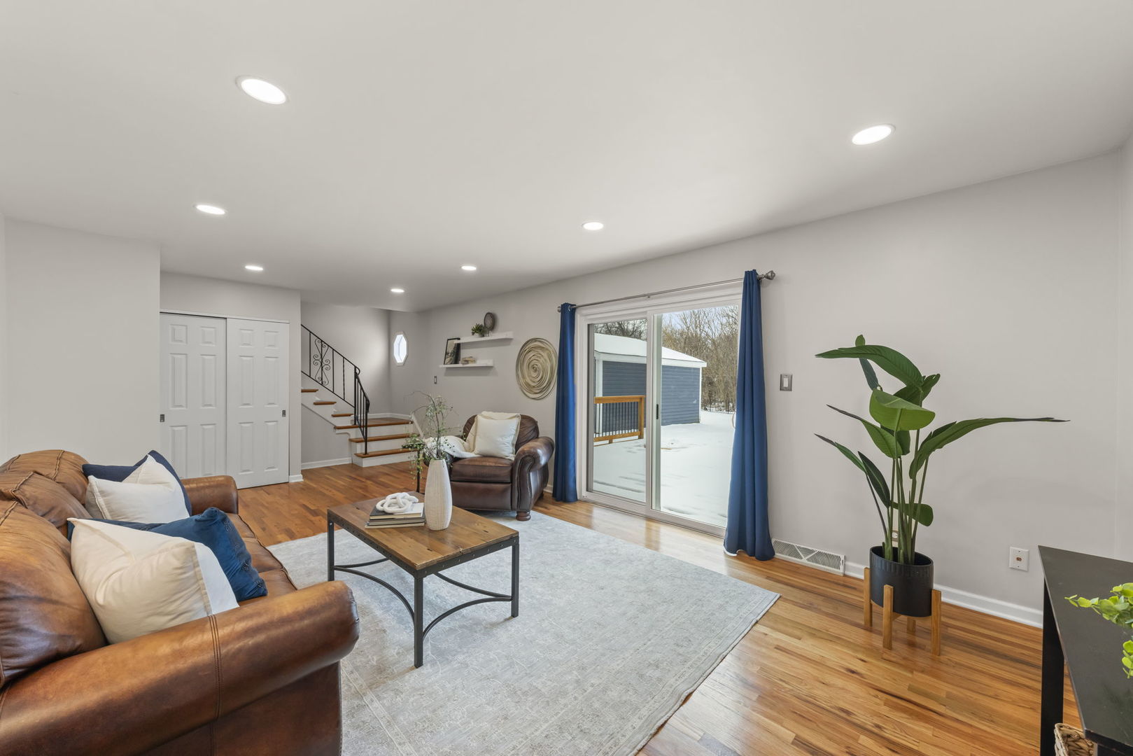 416 S Park Street, Westmont, IL 60559