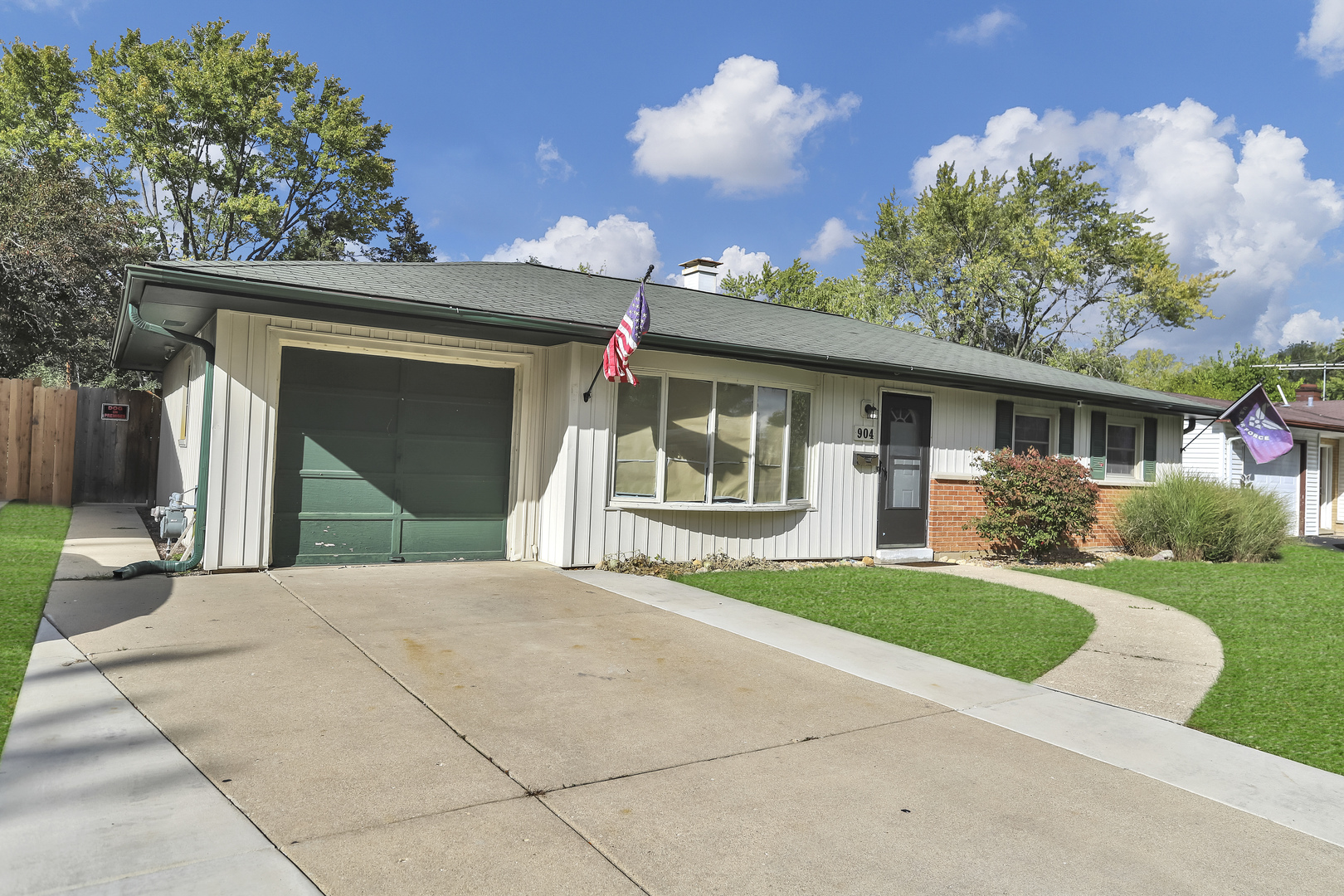 904 Woodland Drive, Wheeling, IL 60090