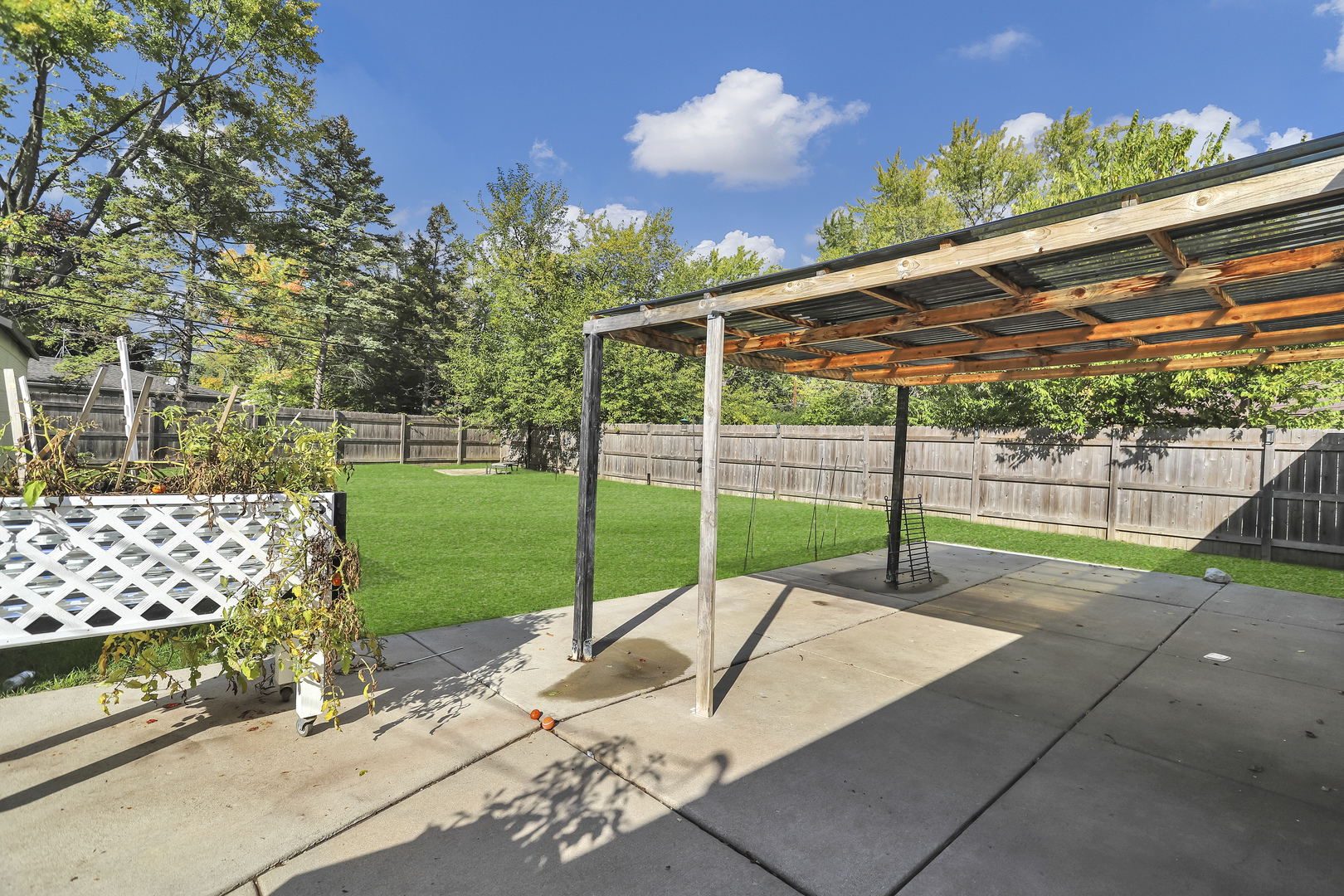 904 Woodland Drive, Wheeling, IL 60090