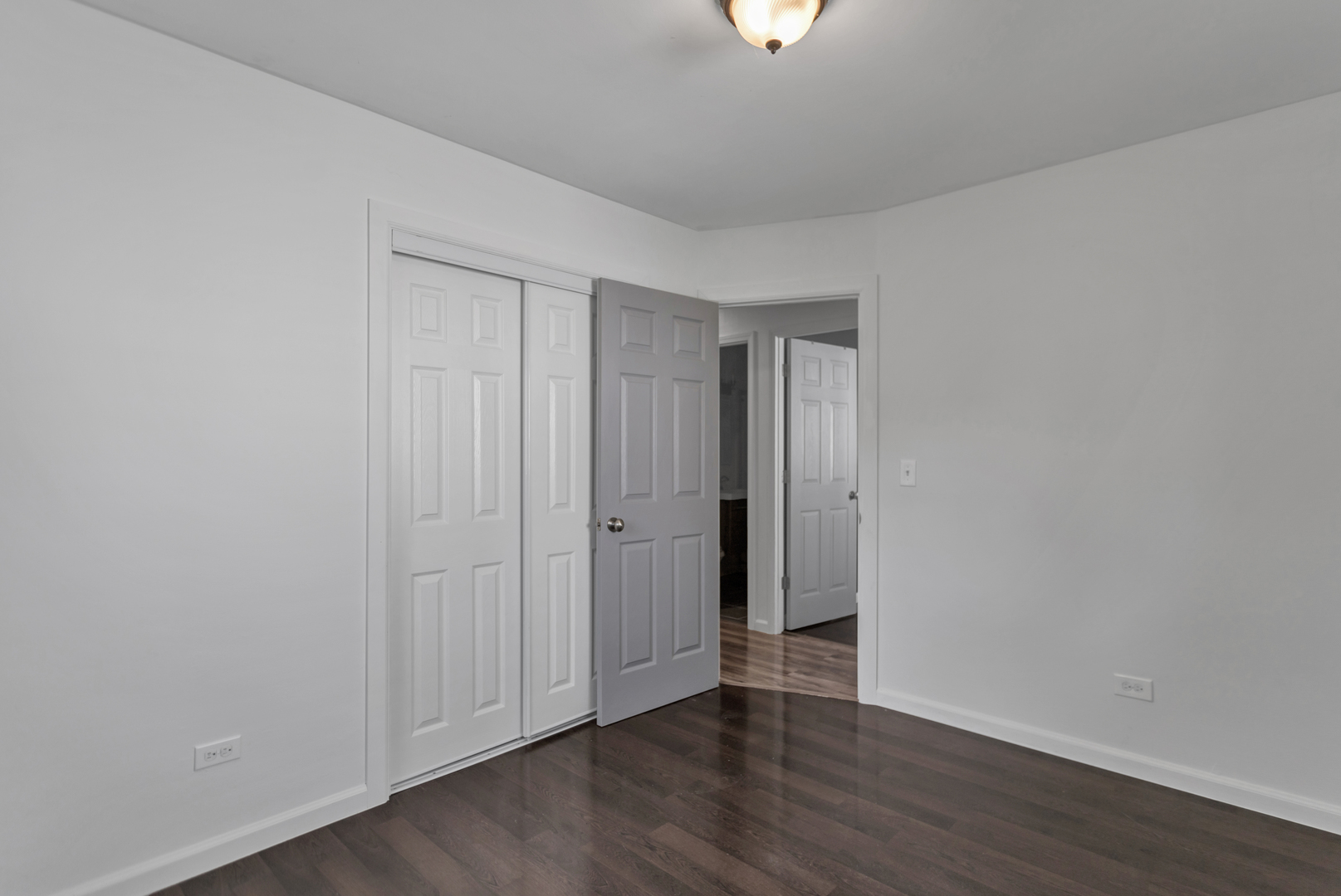 904 Woodland Drive, Wheeling, IL 60090