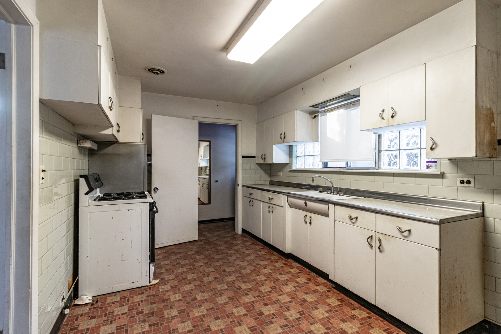 505 LINCOLN Avenue, Lake Bluff, IL 60044