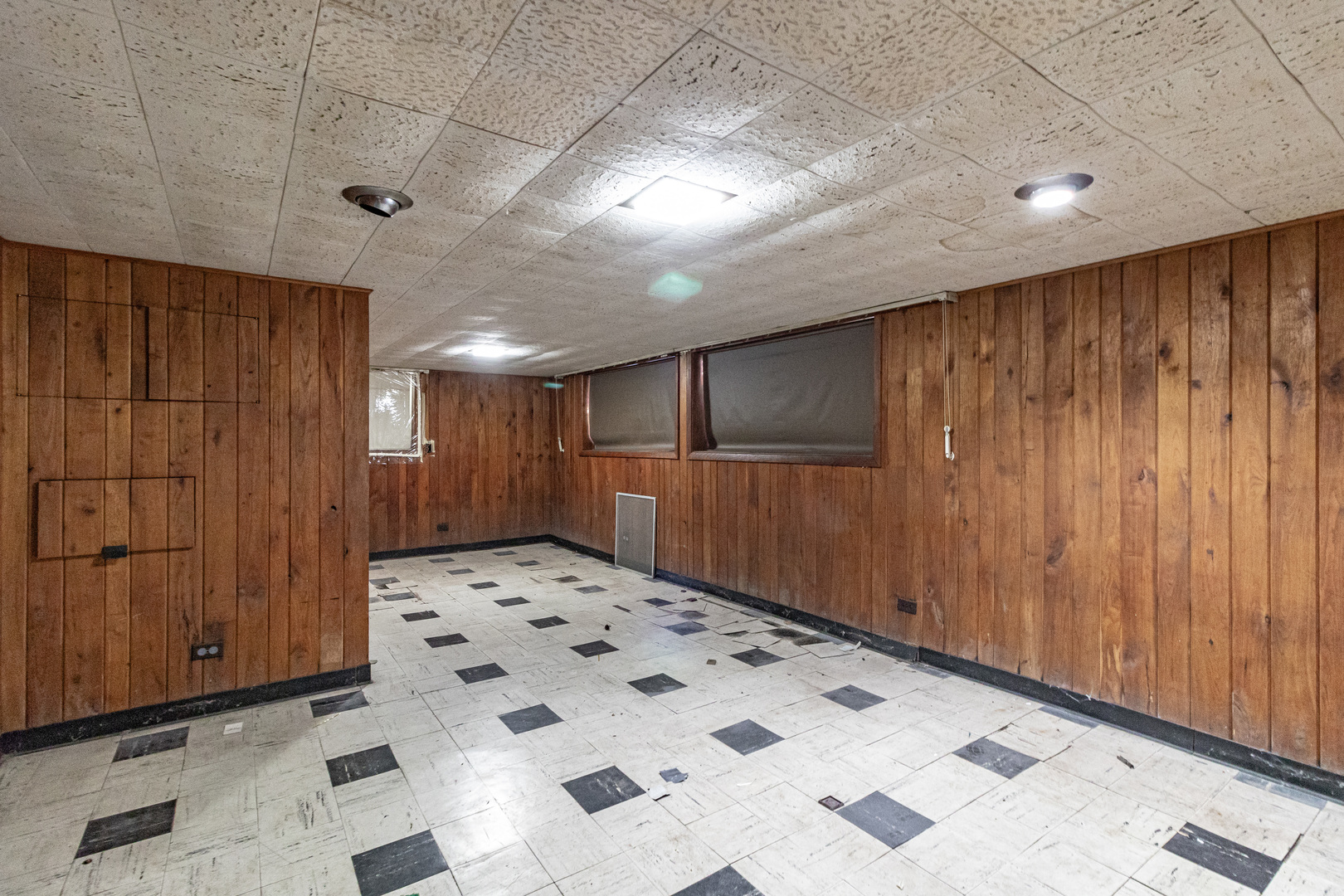 505 LINCOLN Avenue, Lake Bluff, IL 60044