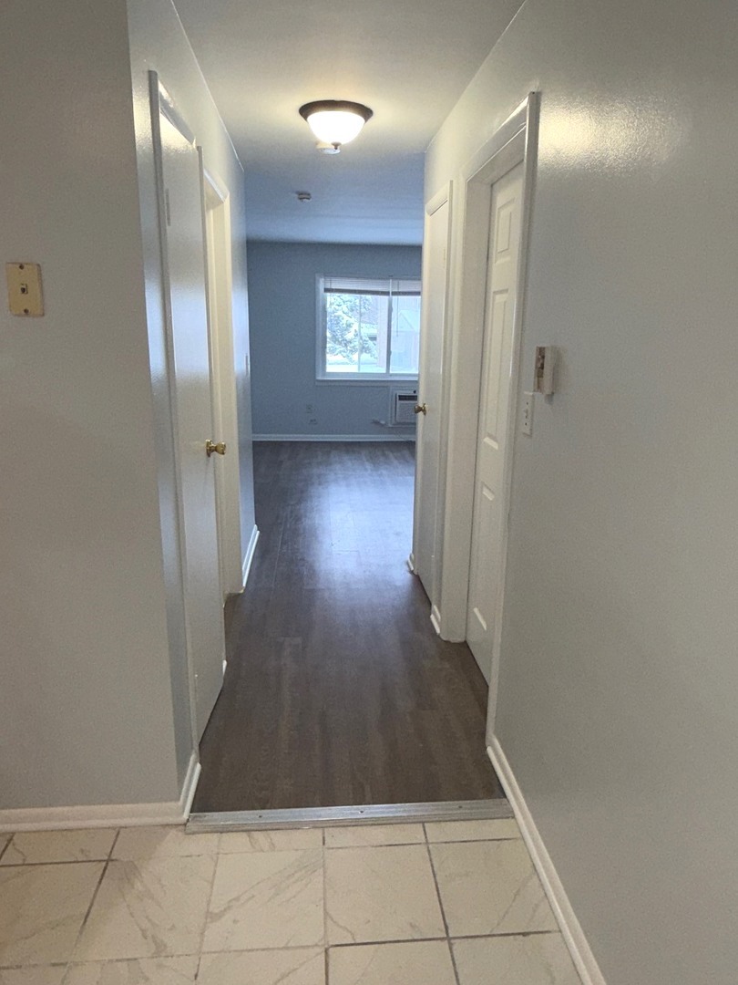 1110 W 18th Street #1E, Broadview, IL 60155