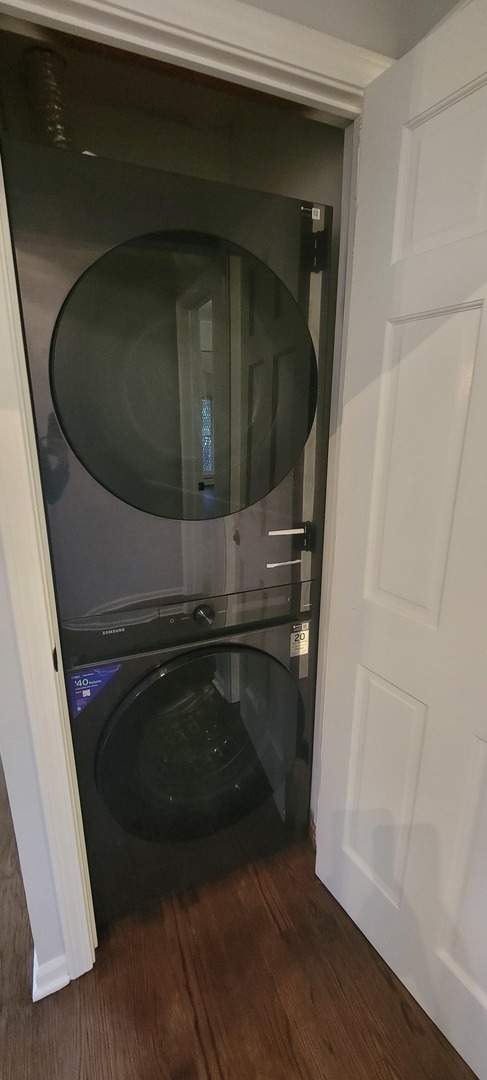 6921 Clarendon Hills Road, Darien, IL 60561