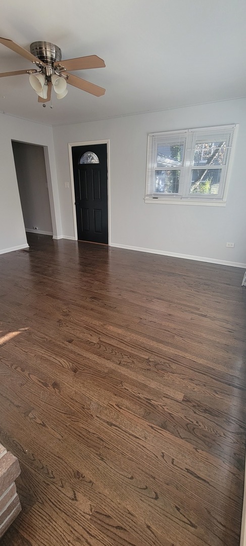 6921 Clarendon Hills Road, Darien, IL 60561