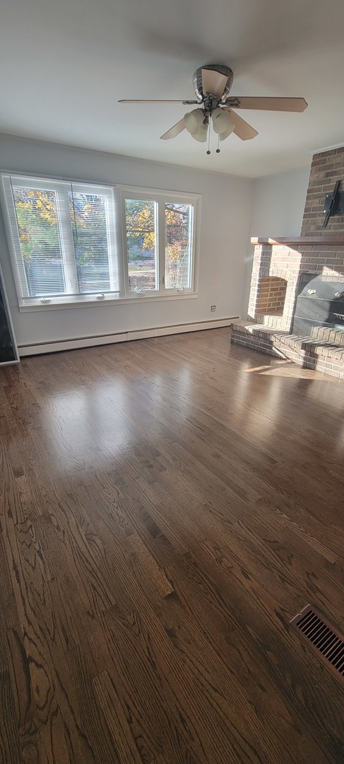 6921 Clarendon Hills Road, Darien, IL 60561