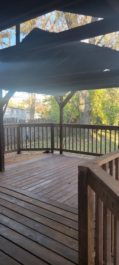 6921 Clarendon Hills Road, Darien, IL 60561