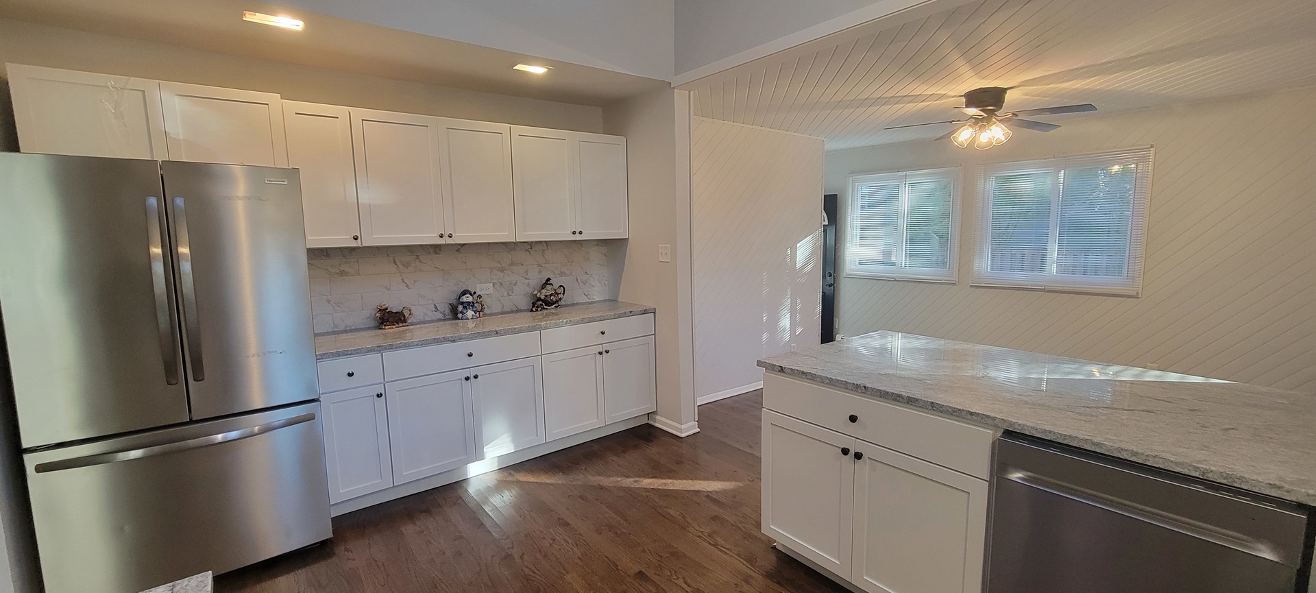 6921 Clarendon Hills Road, Darien, IL 60561