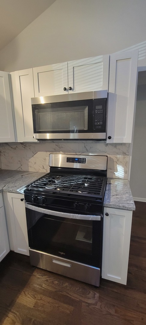 6921 Clarendon Hills Road, Darien, IL 60561