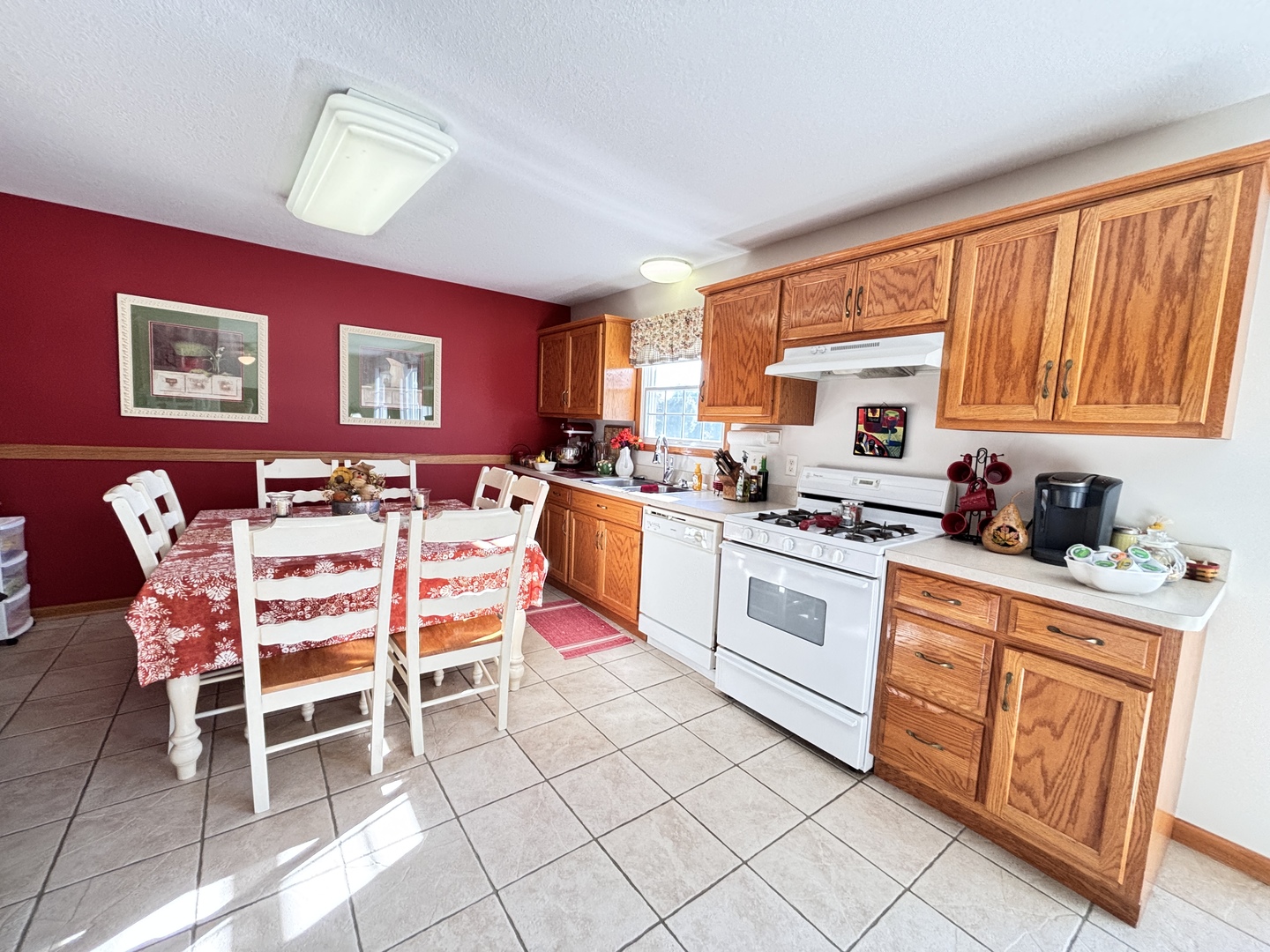 216 S Mcguire Drive, Manteno, IL 60950