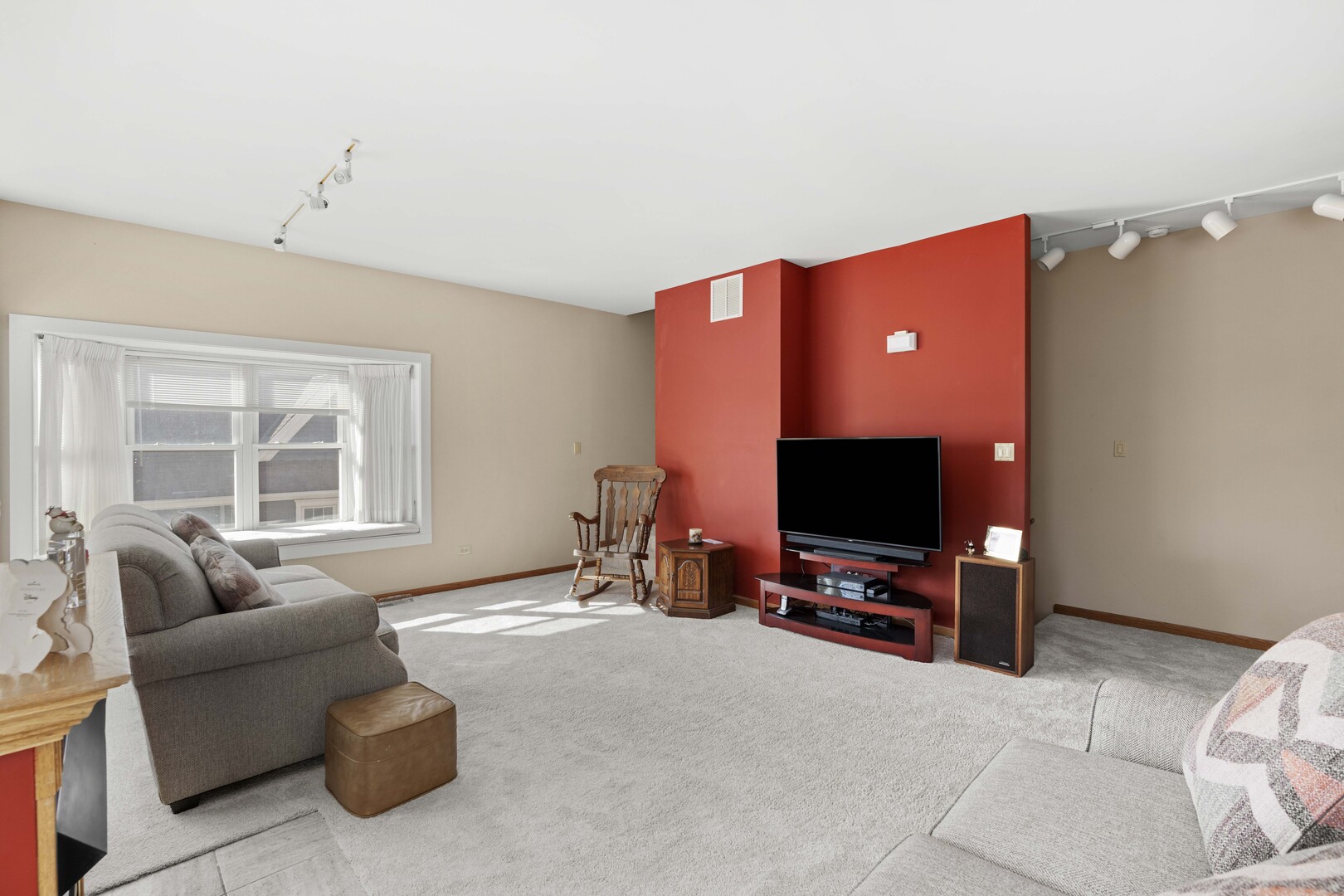 18134 Martin Avenue, Homewood, IL 60430