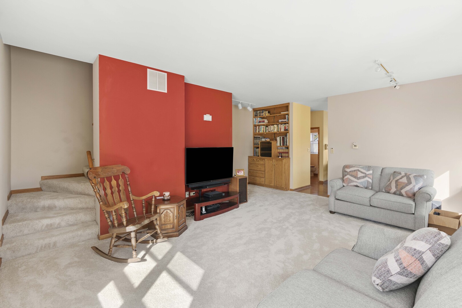 18134 Martin Avenue, Homewood, IL 60430