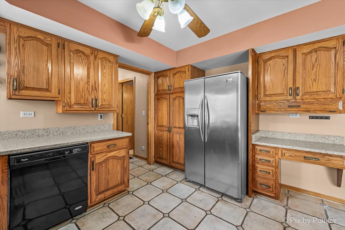 4319 McCauley Road, Woodstock, IL 60098