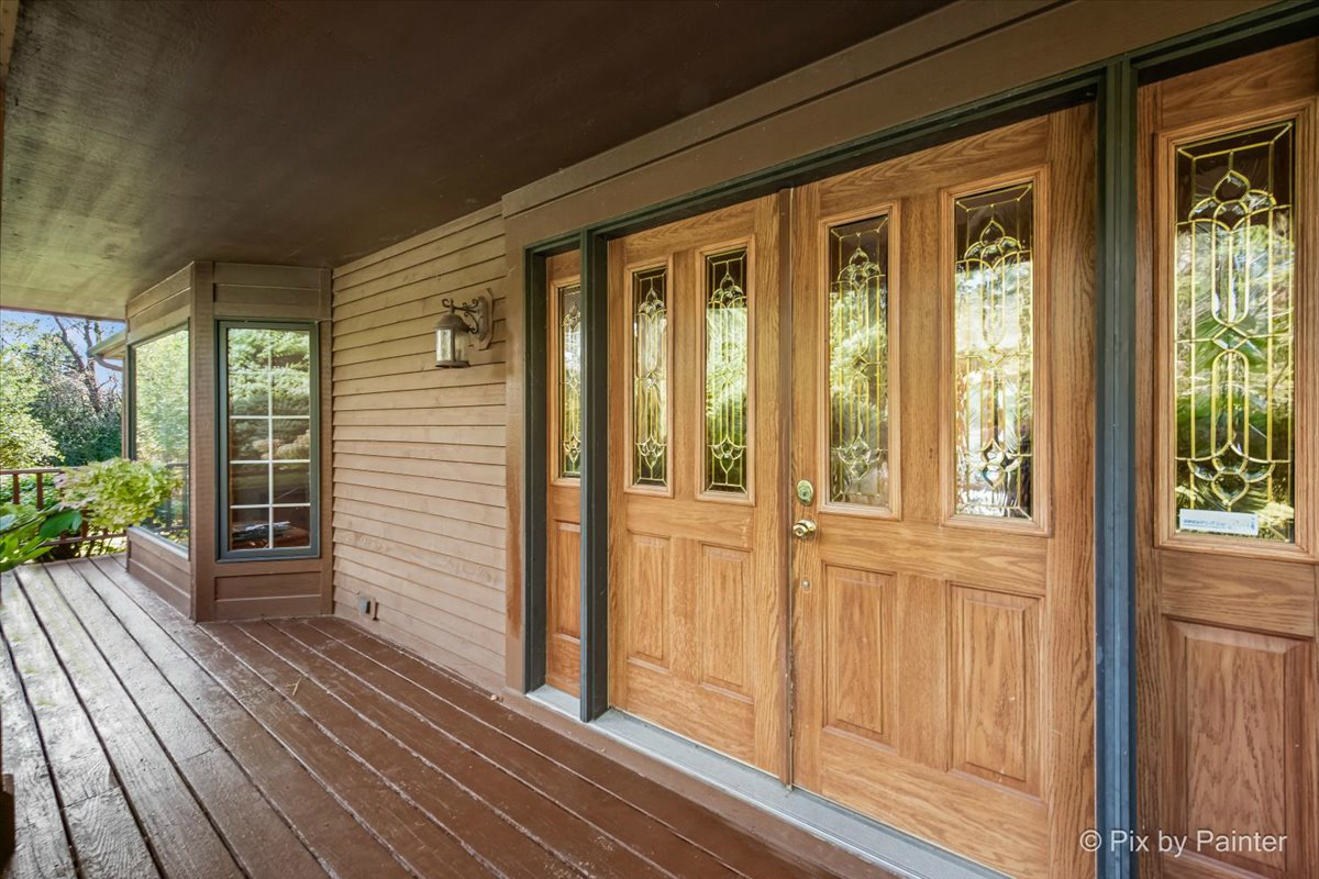 4319 McCauley Road, Woodstock, IL 60098