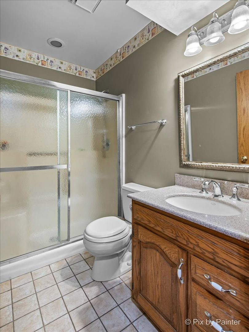 4319 McCauley Road, Woodstock, IL 60098