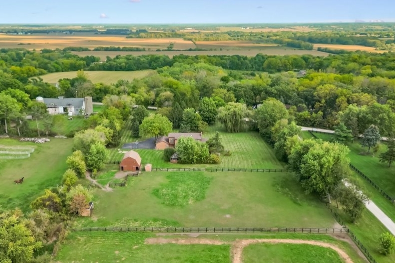 4319 McCauley Road, Woodstock, IL 60098