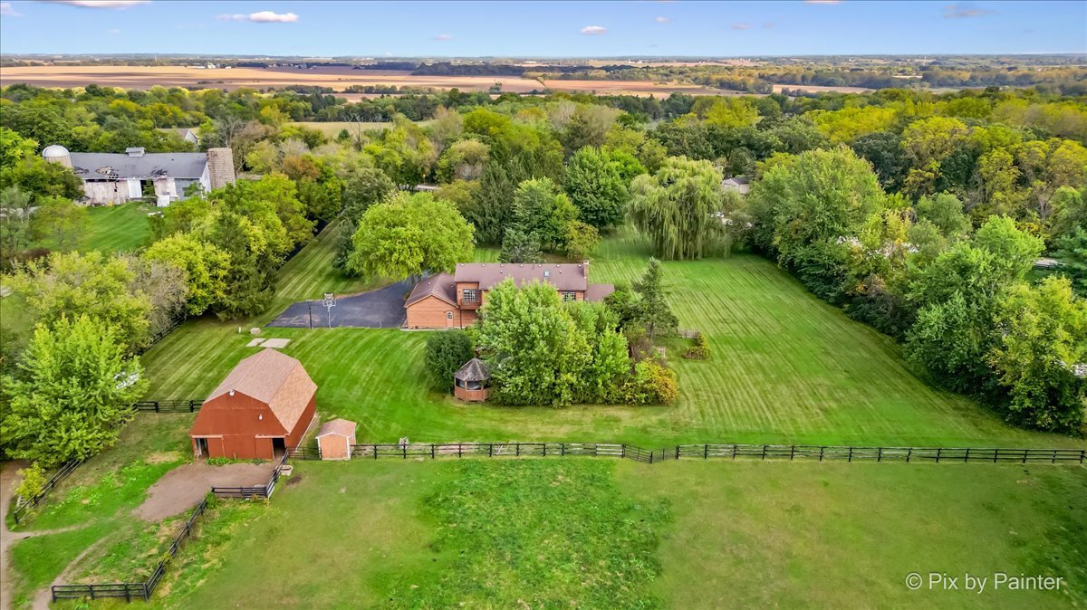 4319 McCauley Road, Woodstock, IL 60098