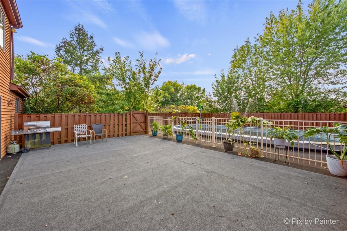 4319 McCauley Road, Woodstock, IL 60098