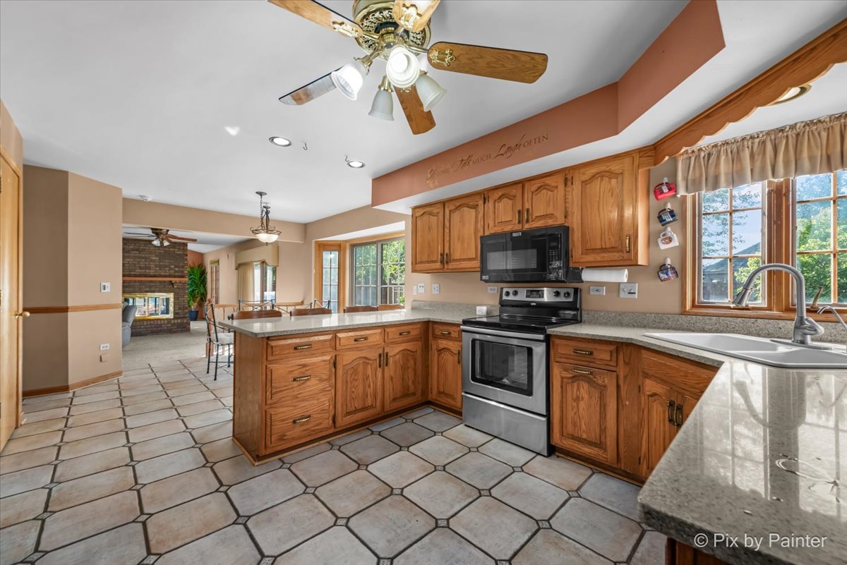 4319 McCauley Road, Woodstock, IL 60098