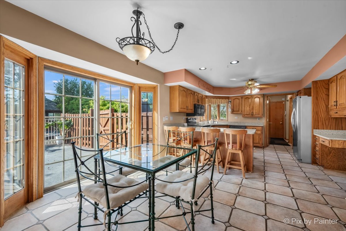 4319 McCauley Road, Woodstock, IL 60098