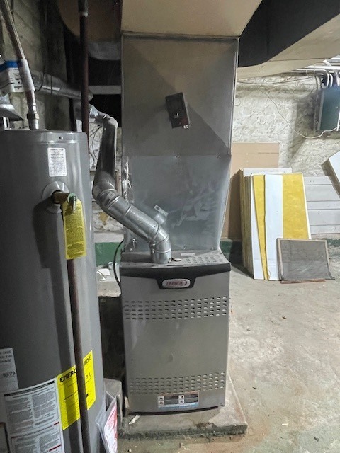 554 S 4th Street, Aurora, IL 60505