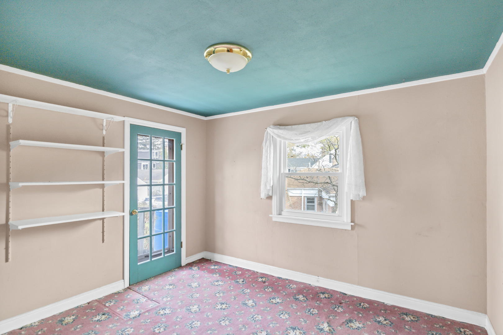 1623 Sawyer Avenue, Glen Ellyn, IL 60137