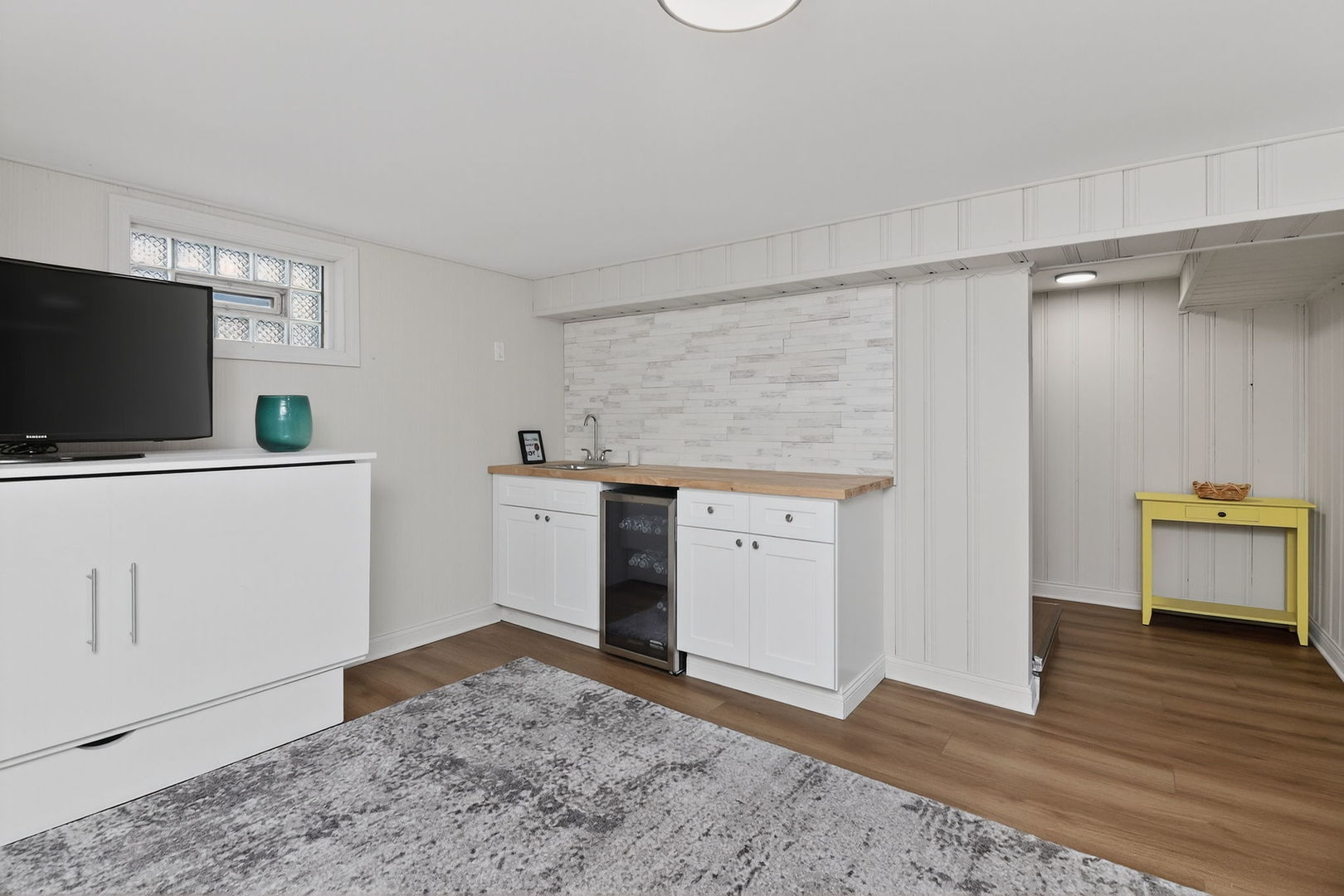 1601 Bristol Avenue, Westchester, IL 60154