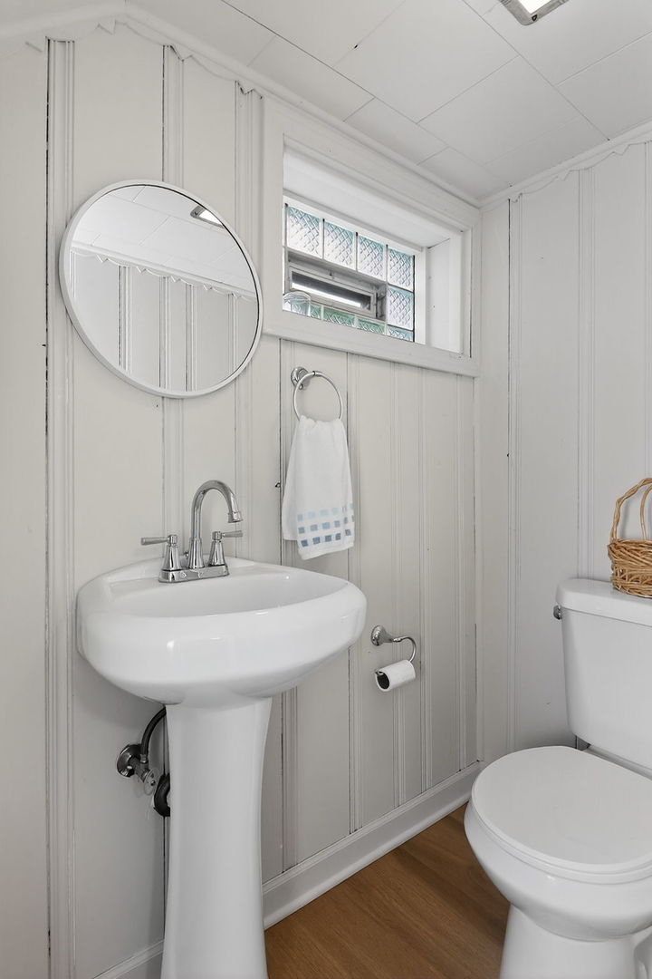 1601 Bristol Avenue, Westchester, IL 60154