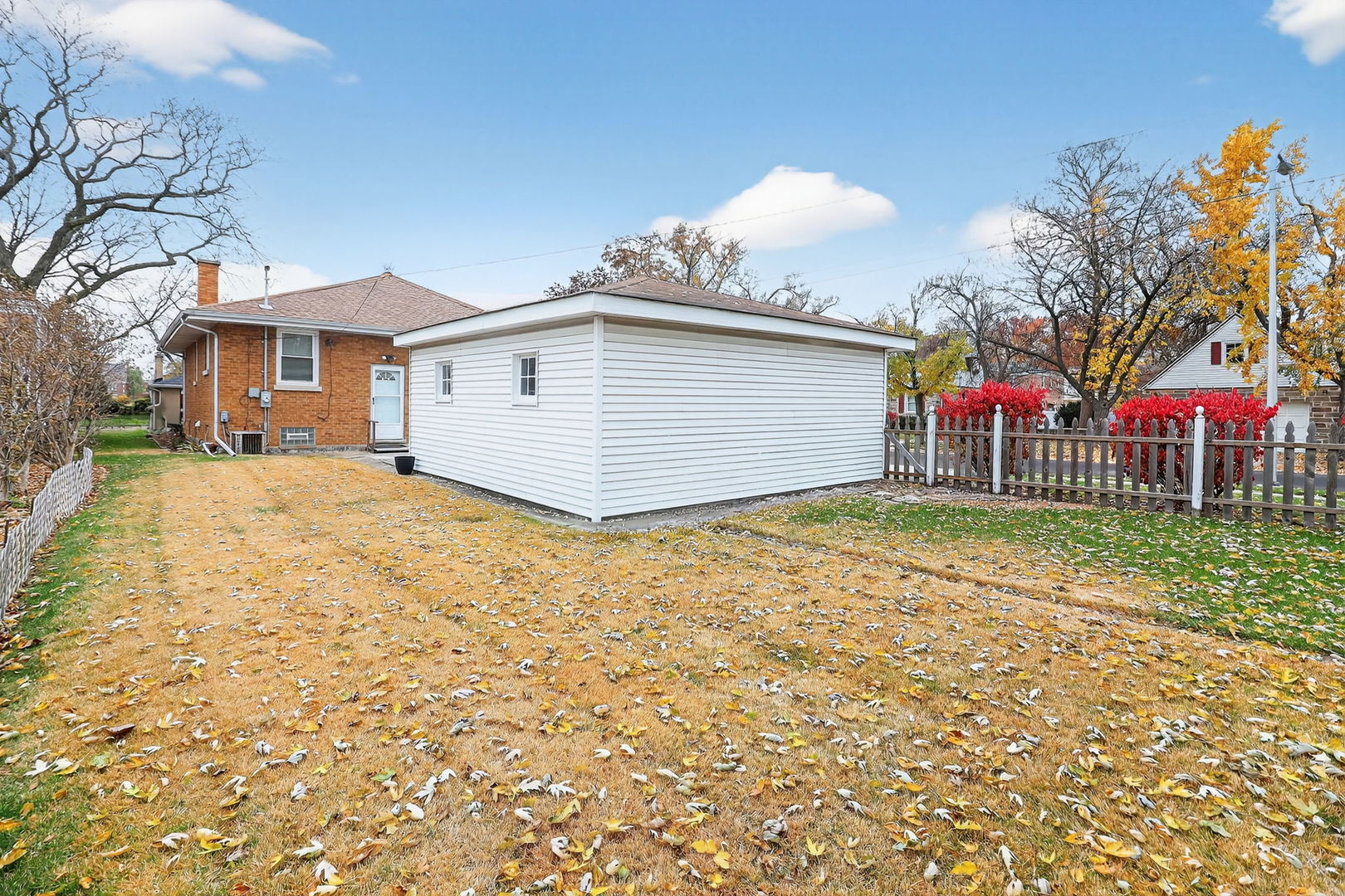 1601 Bristol Avenue, Westchester, IL 60154