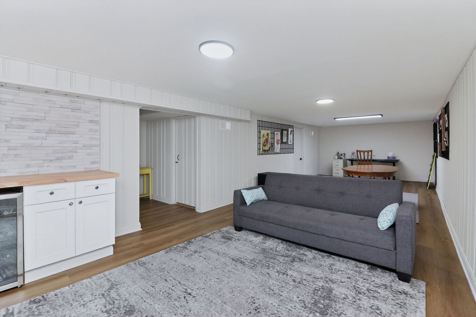 1601 Bristol Avenue, Westchester, IL 60154