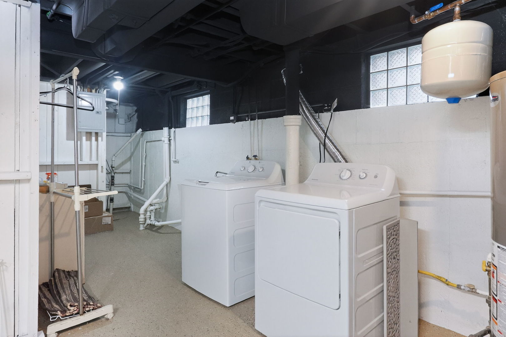 1601 Bristol Avenue, Westchester, IL 60154