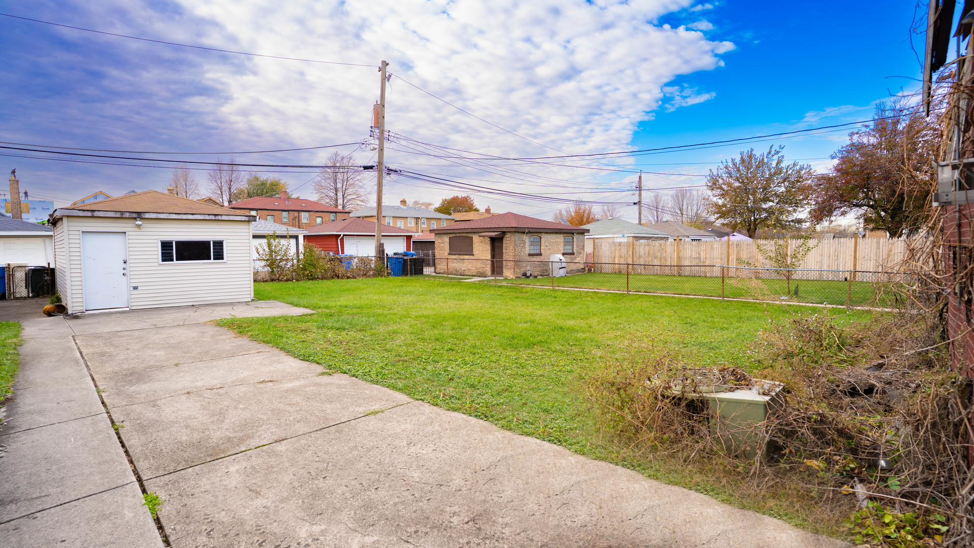 5330 S Mayfield Avenue, Chicago, IL 60638